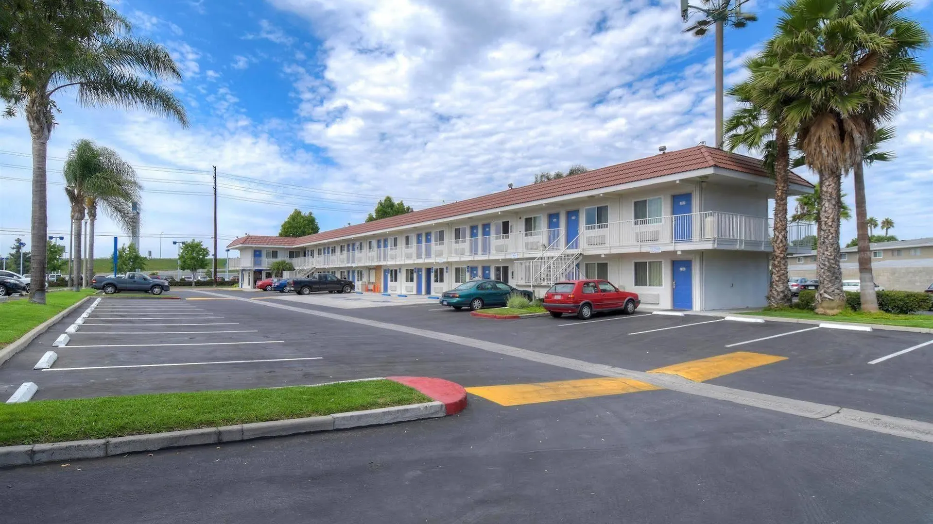 Motel 6-Costa Mesa, CA 2*,