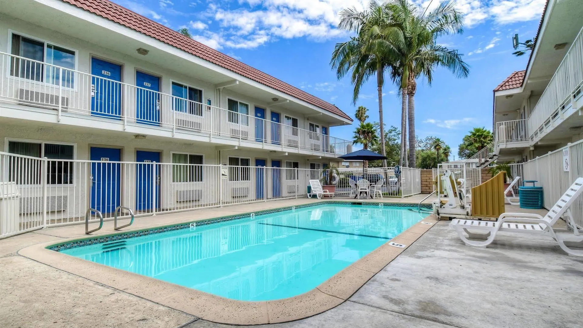 Motel 6-Costa Mesa, Ca